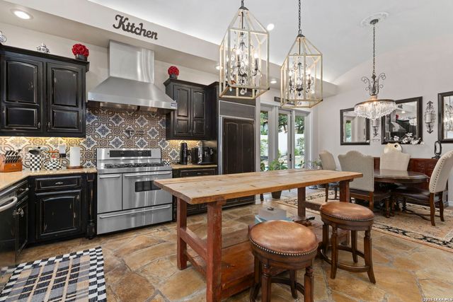 12 WATERFORD GLN, San Antonio, TX 78257
