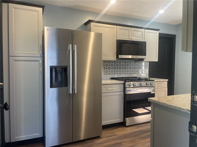 414 Argonne Dr, New Kensington, PA 15068