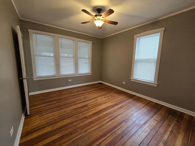 249 E Park Boulevard 1, Villa Park, IL 60181