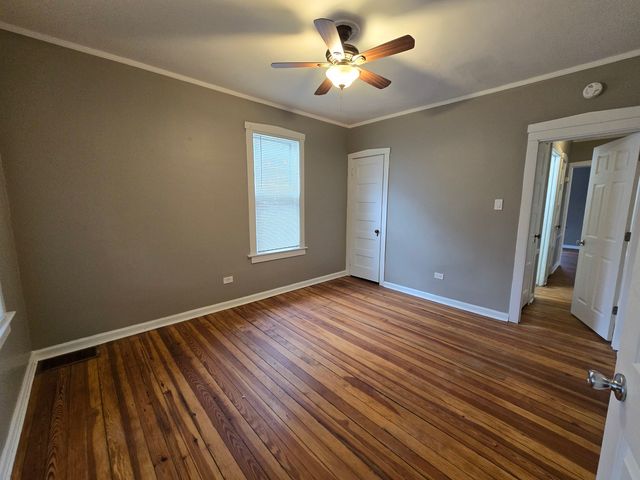 249 E Park Boulevard 1, Villa Park, IL 60181