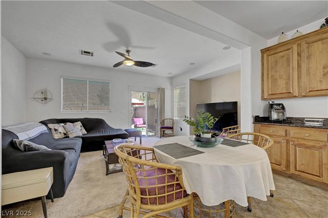 7384 Emerald Glow Street, Las Vegas, NV 89123