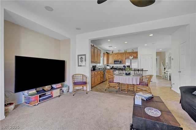 7384 Emerald Glow Street, Las Vegas, NV 89123