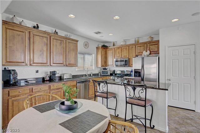 7384 Emerald Glow Street, Las Vegas, NV 89123