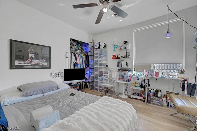 7384 Emerald Glow Street, Las Vegas, NV 89123