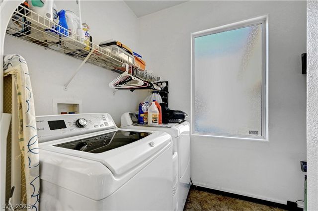 7384 Emerald Glow Street, Las Vegas, NV 89123