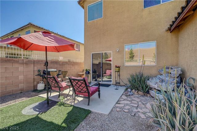 7384 Emerald Glow Street, Las Vegas, NV 89123