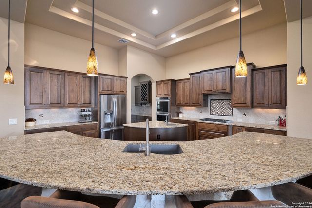 1148 Mission Way, Canyon Lake, TX 78133