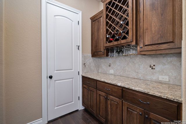 1148 Mission Way, Canyon Lake, TX 78133