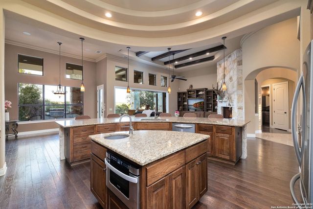 1148 Mission Way, Canyon Lake, TX 78133