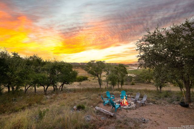1148 Mission Way, Canyon Lake, TX 78133