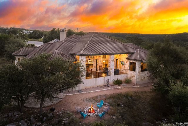 1148 Mission Way, Canyon Lake, TX 78133