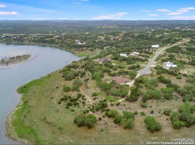 1148 Mission Way, Canyon Lake, TX 78133