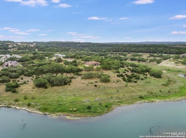 1148 Mission Way, Canyon Lake, TX 78133