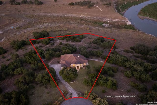 1148 Mission Way, Canyon Lake, TX 78133
