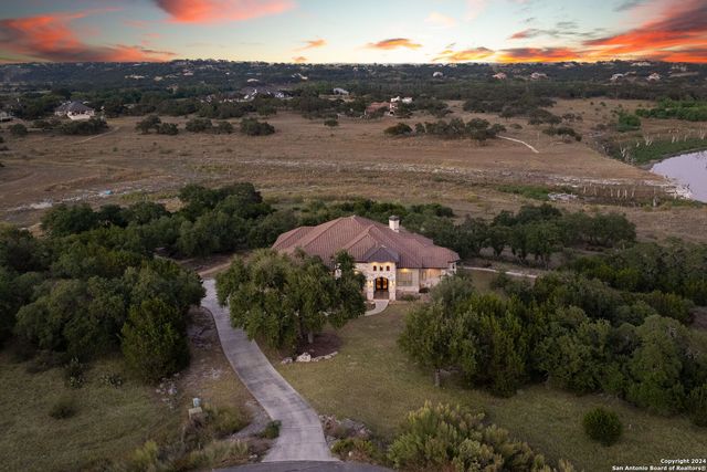 1148 Mission Way, Canyon Lake, TX 78133