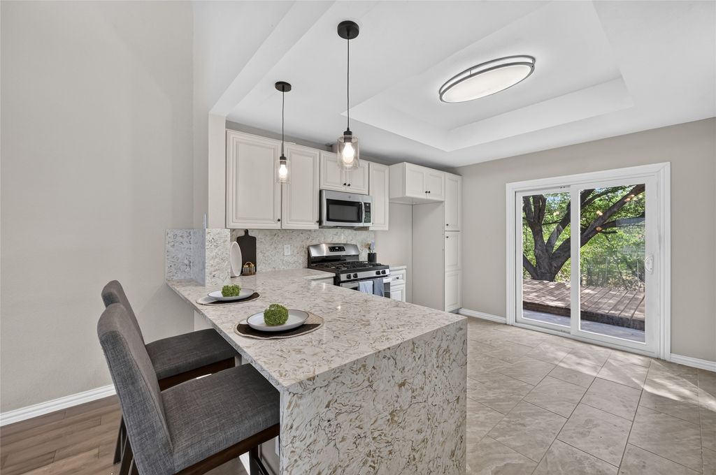 806 Creekside Drive, Euless, TX 76040 — photo 4