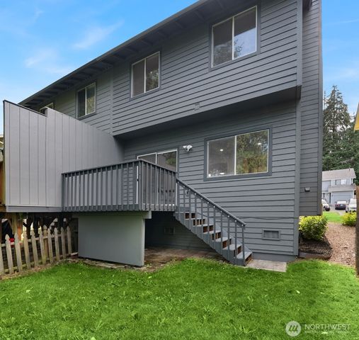 13178 Lakeridge Circle NW, Silverdale, WA 98383