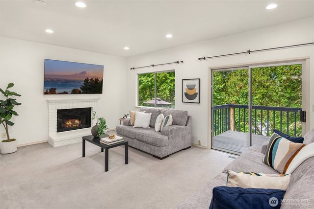 13178 Lakeridge Circle NW, Silverdale, WA 98383