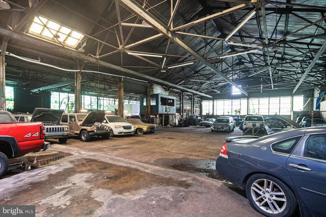 3520 INDIAN QUEEN LN, Philadelphia, PA 19129