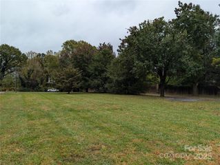 1334 Mecklenburg Highway, Mooresville, NC 28115