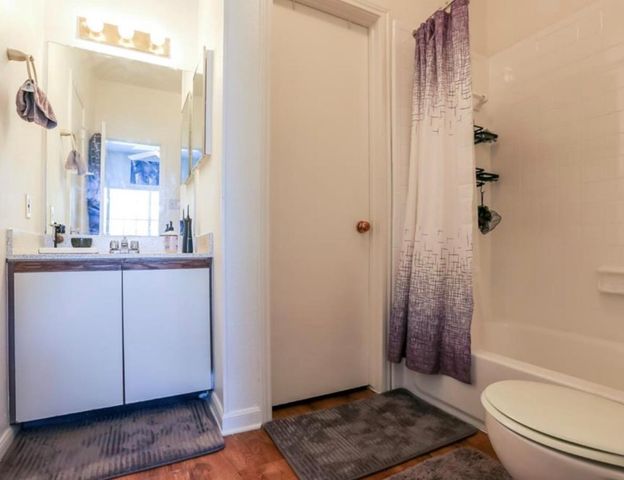 912 W 22nd ST 304, Austin, TX 78705