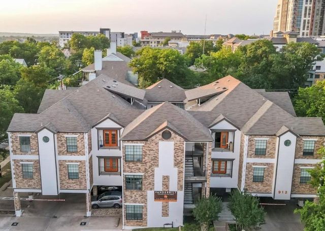 912 W 22nd ST 304, Austin, TX 78705