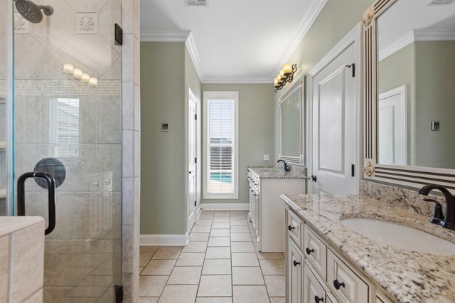 111 Kettle Ln, Houma, LA 70360