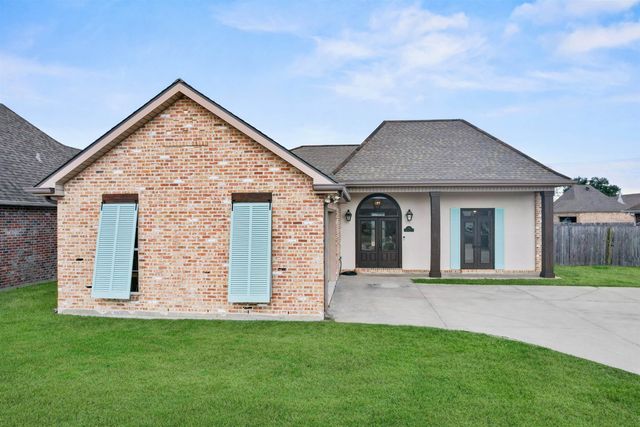 111 Kettle Ln, Houma, LA 70360