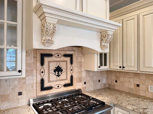 111 Kettle Ln, Houma, LA 70360