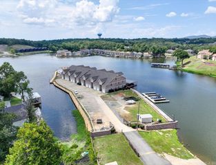 532 Grand Point Dr Apt B2, Hot Springs, AR 71901