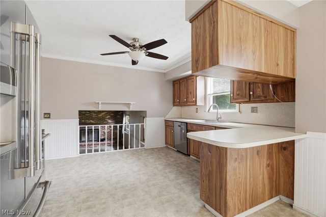 8694 Lansdale Avenue NW, North Canton, OH 44720