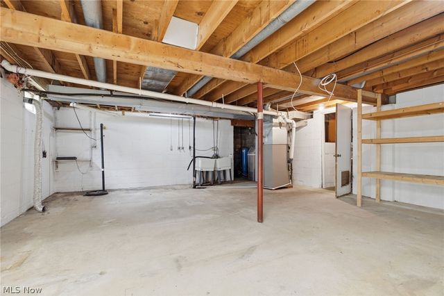 8694 Lansdale Avenue NW, North Canton, OH 44720