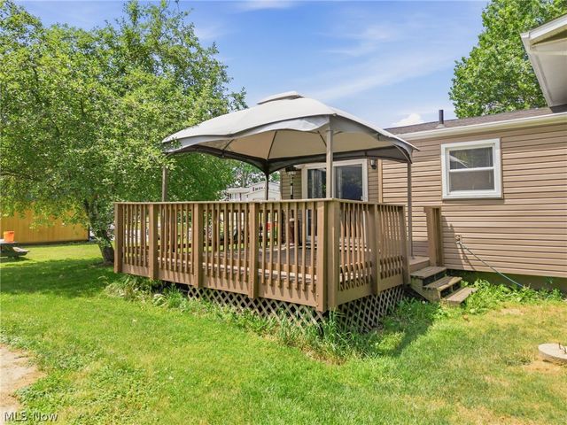 8694 Lansdale Avenue NW, North Canton, OH 44720