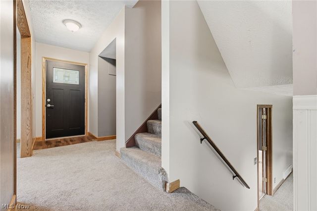 8694 Lansdale Avenue NW, North Canton, OH 44720