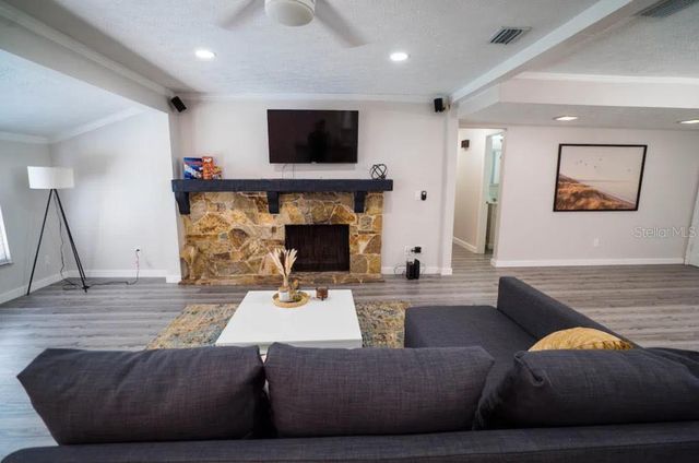 12216 NOREAST LAKE DRIVE, Tampa, FL 33612