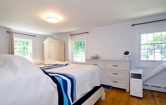 123 Whitmun Rd, Longmeadow, MA 01106