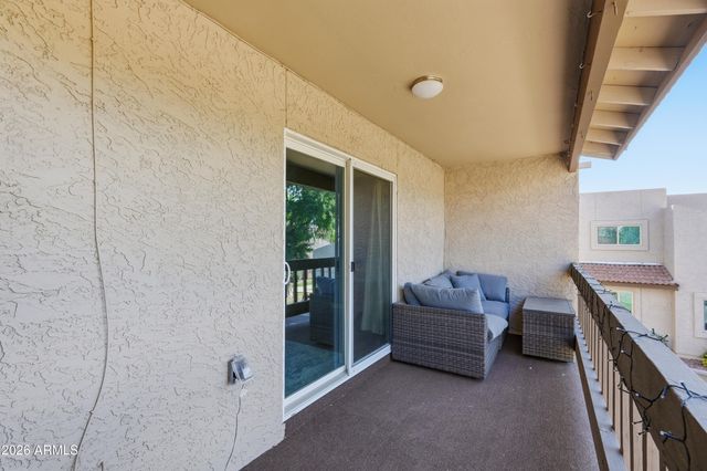 520 N STAPLEY Drive 227, Mesa, AZ 85203