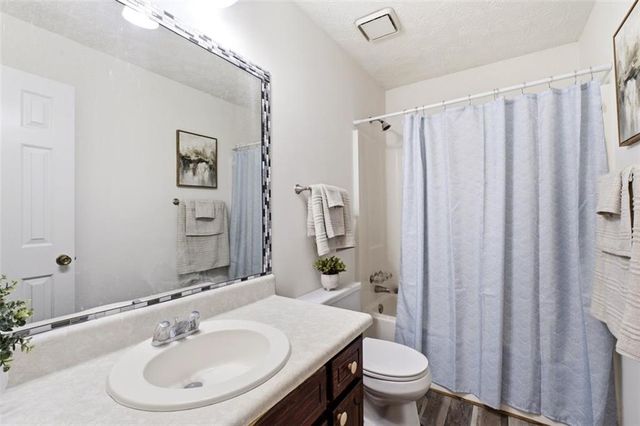 2160 Logan Drive, Jonesboro, GA 30236