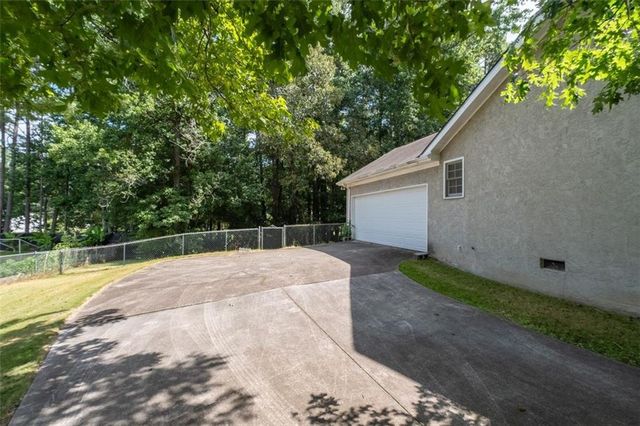 2160 Logan Drive, Jonesboro, GA 30236