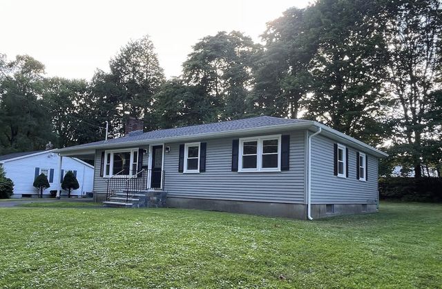 36 Stuart Ave, Leominster, MA 01453