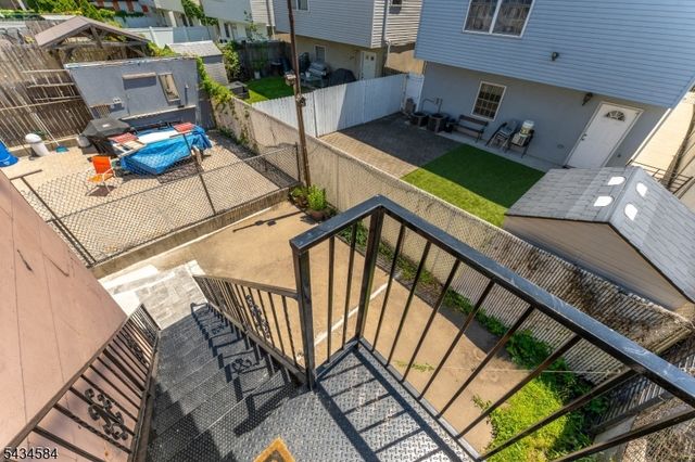 416 S 5Th St, Elizabeth City, NJ 07206