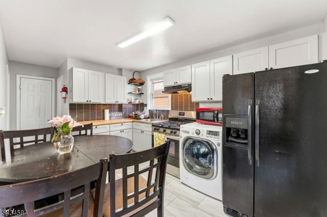 416 S 5Th St, Elizabeth City, NJ 07206