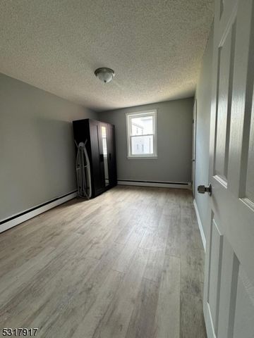 416 S 5Th St, Elizabeth City, NJ 07206