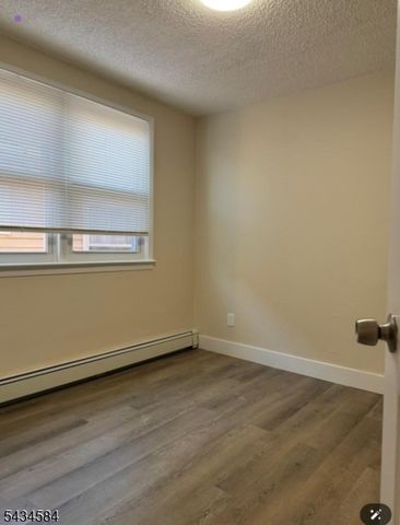 416 S 5Th St, Elizabeth City, NJ 07206