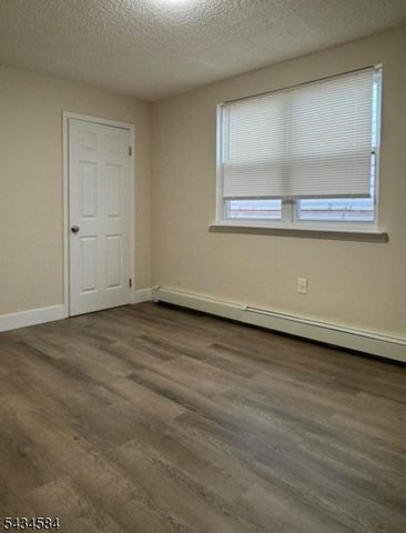 416 S 5Th St, Elizabeth City, NJ 07206