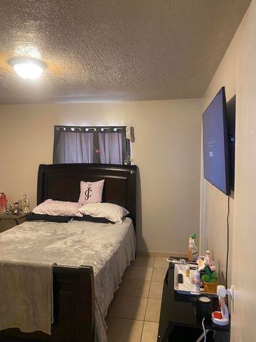1129 Pine Court SE, Los Lunas, NM 87031