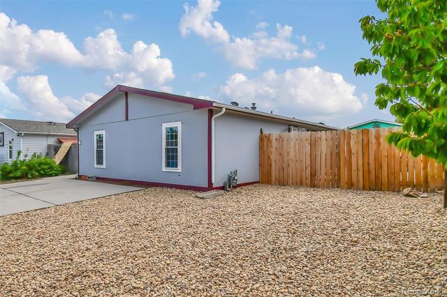 213 Versailles Street, Lochbuie, CO 80603