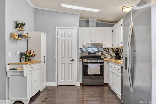 213 Versailles Street, Lochbuie, CO 80603