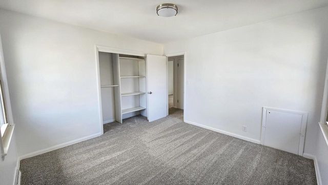 231 Prospect AVENUE, Pewaukee, WI 53072