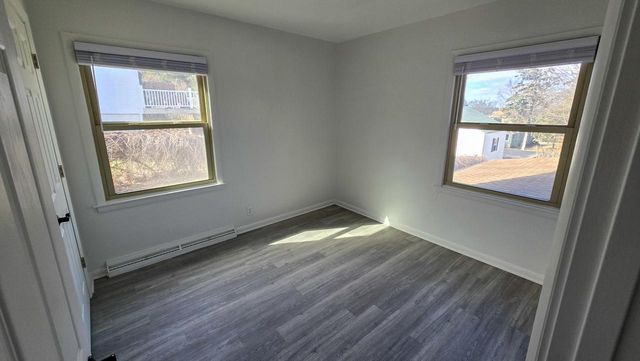 231 Prospect AVENUE, Pewaukee, WI 53072